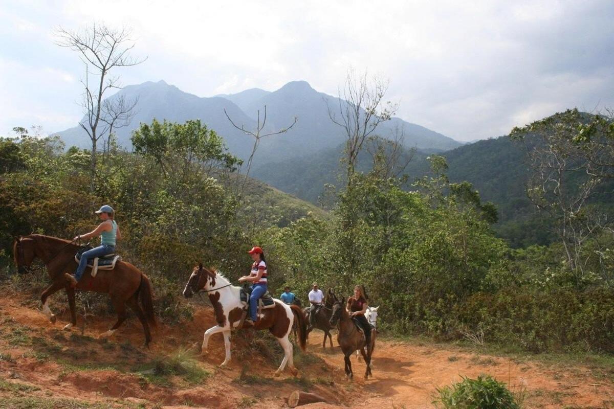 Green Valley Villa เปเนโด ภายนอก รูปภาพ